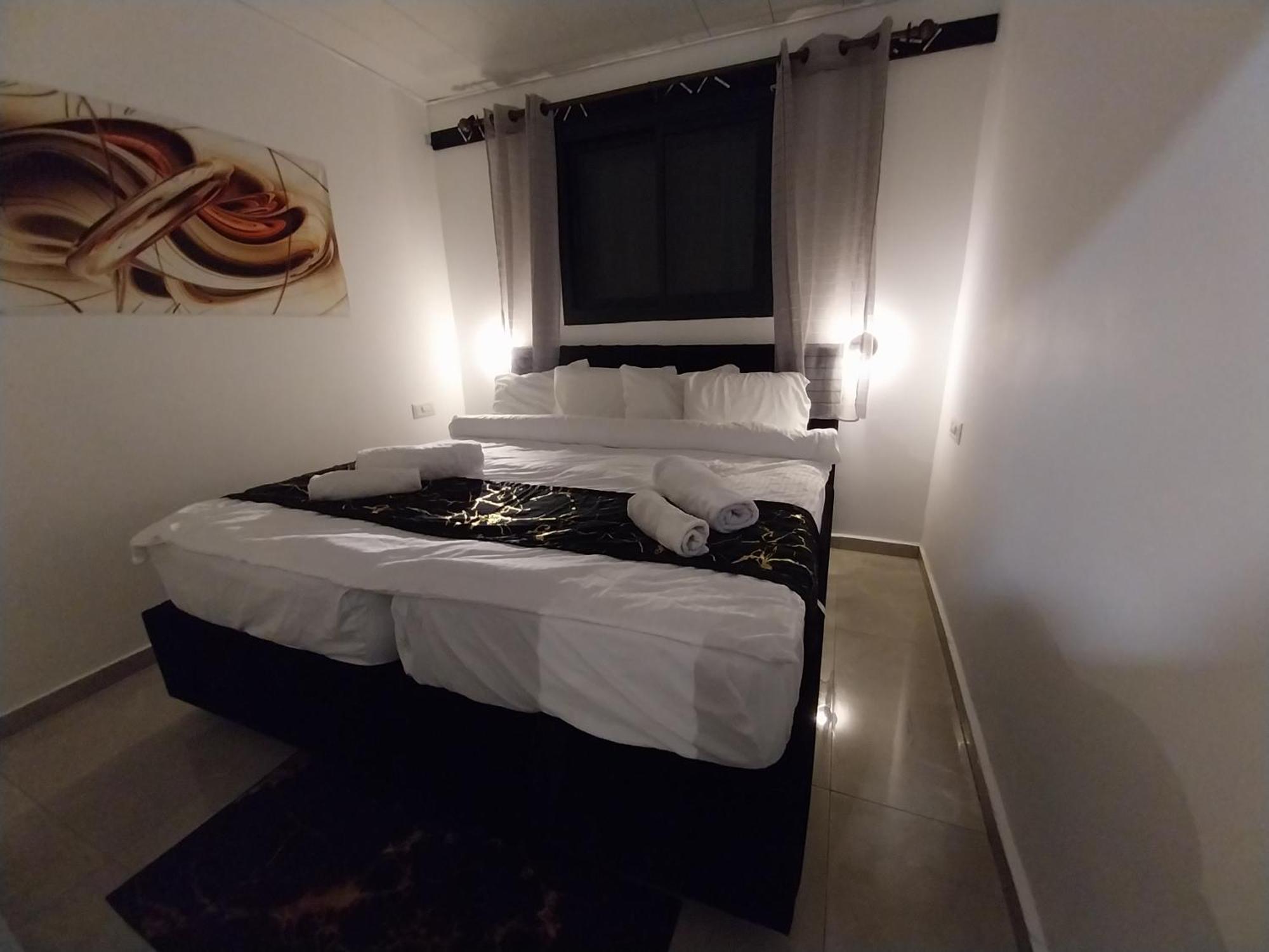 Apartament שירת דבורה בבני ברק Giv'at Shemu'el Zewnętrze zdjęcie