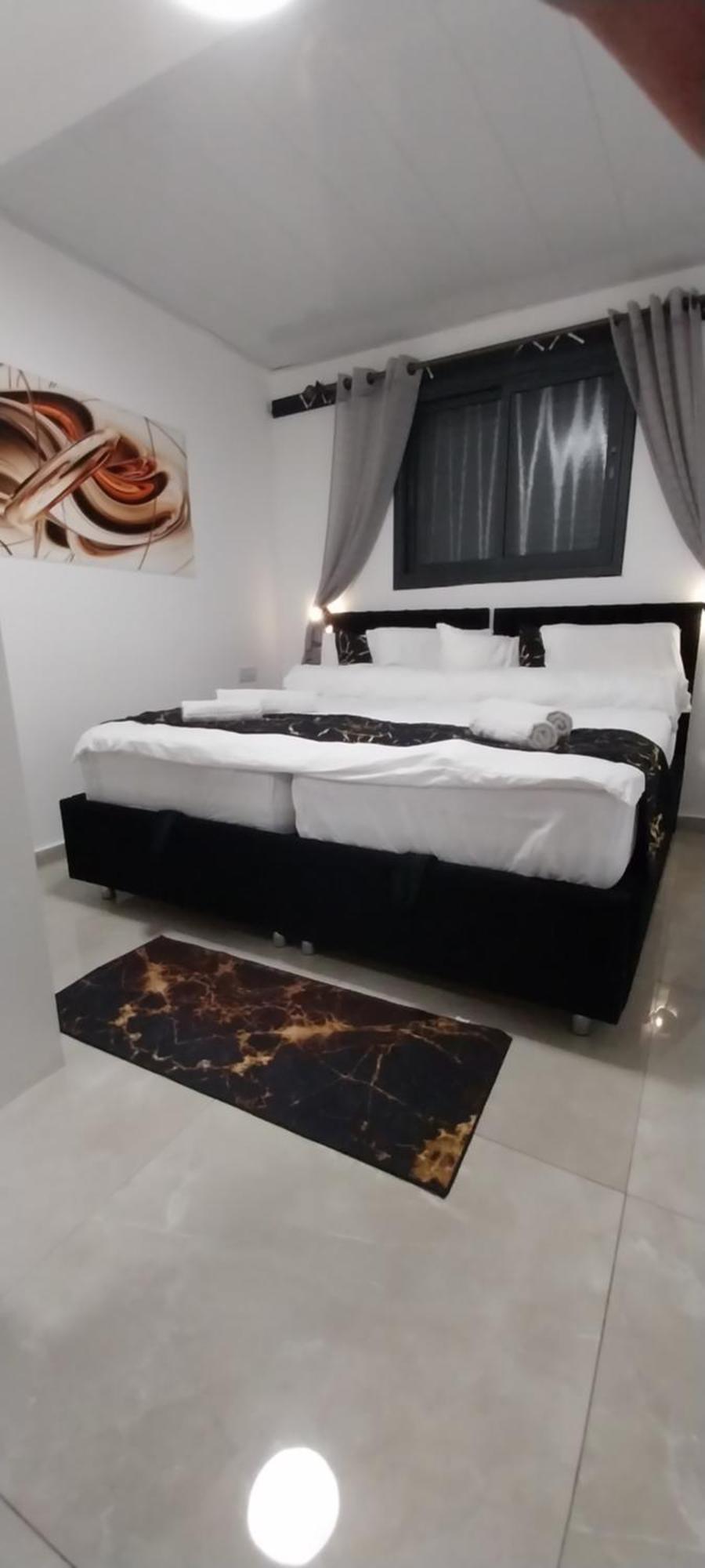 Apartament שירת דבורה בבני ברק Giv'at Shemu'el Zewnętrze zdjęcie